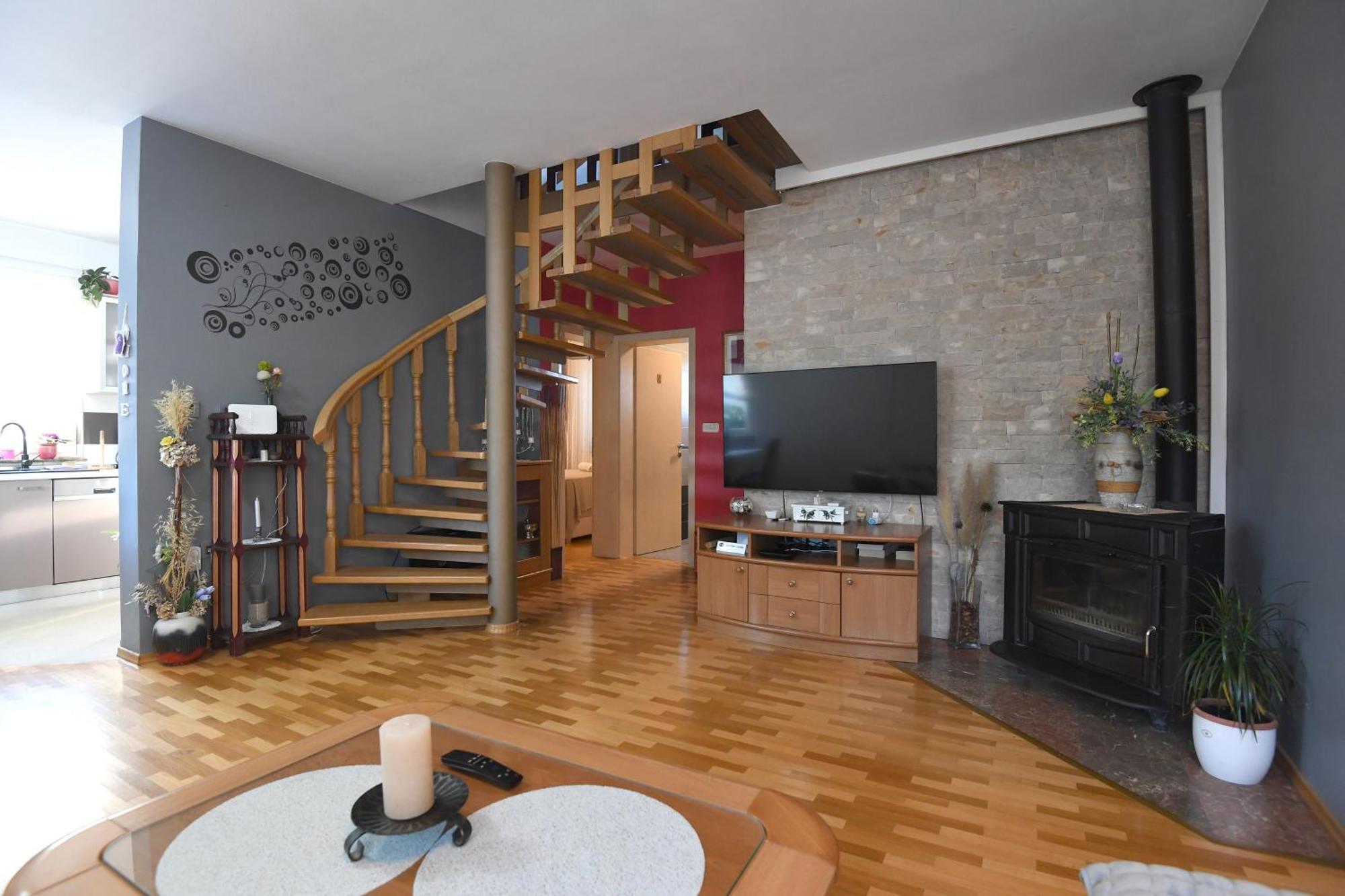 Villa Tinov Dvor Brisevo Exteriér fotografie